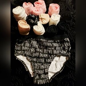 🎄Lot of 13 Fruit of the Loom Panties